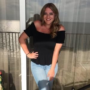 Meet your Posher, Alyssa